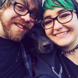 Meet your Posher, Dee